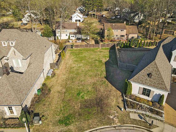 5th image of 1708 Padington Park Ln #10
