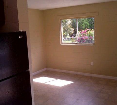 2nd image of 1404 S Deleon Ave APT 10