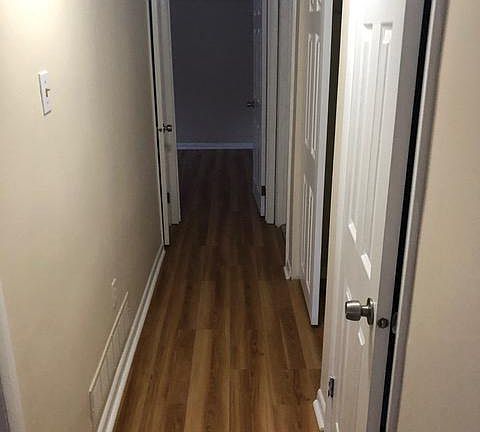 5th image of 8208 Rockwell Ave #1