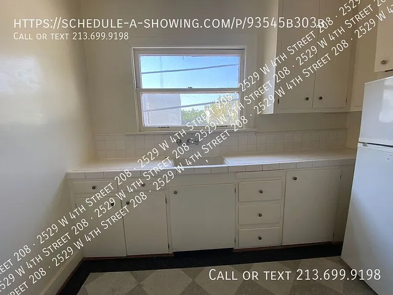 2529 W 4th St #208 — Photo 5