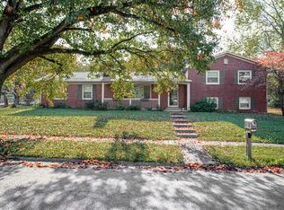 501 Southland Dr, Versailles, KY 40383