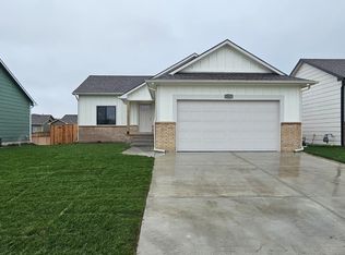 5067 N Toben Ct, Wichita, KS 67226