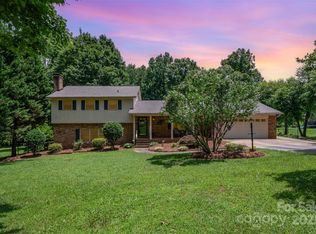 2109 Quail Dr NW, Concord, NC 28027