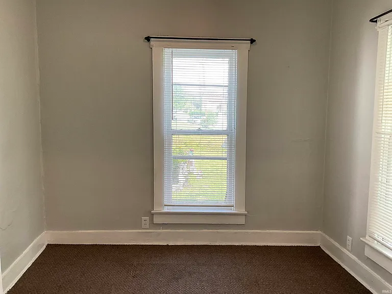1807 Hale Ave — Photo 9