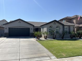 5417 Crystal Cascade Ln, Bakersfield, CA 93313