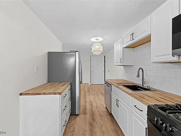 25735 Lorain Rd #426 — Photo 13