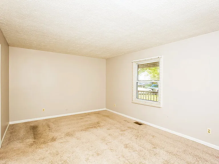 5723 Ensenada Ave — Photo 10