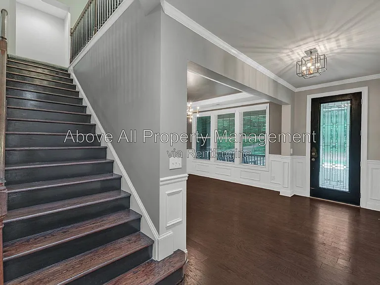 8313 Henderson Rd — Photo 9