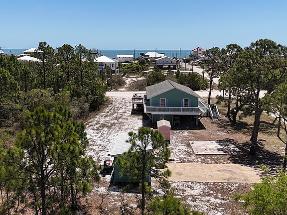 2nd image of 480 W Bay Shore Dr