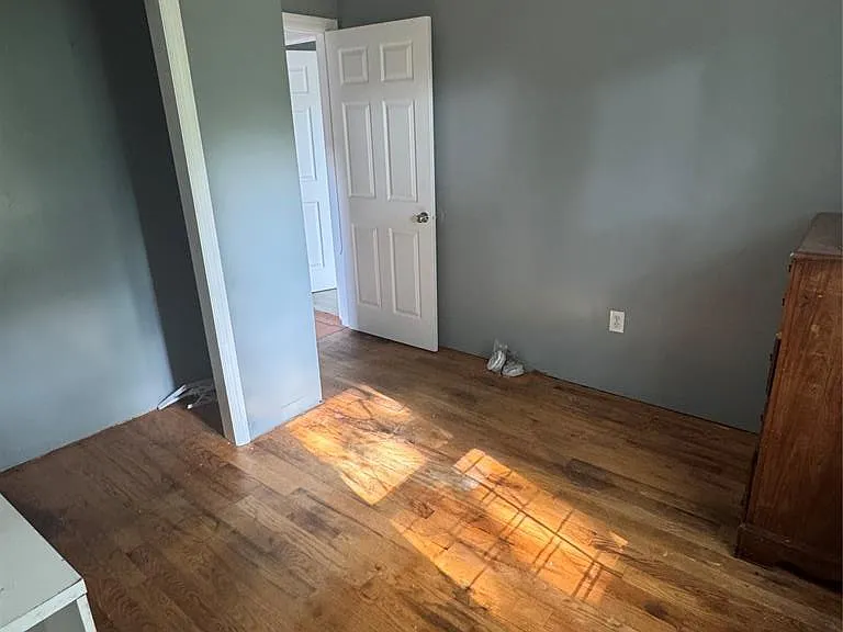 132 E Main St — Photo 13