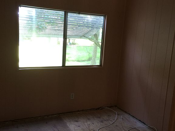 5th image of 617 Sands Dr