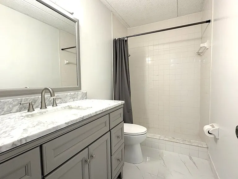 55 Vining Ct #114 — Photo 9