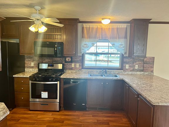 3rd image of 1250 Paree St #2