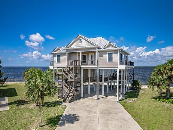 3rd image of 1649 Shell Point Rd