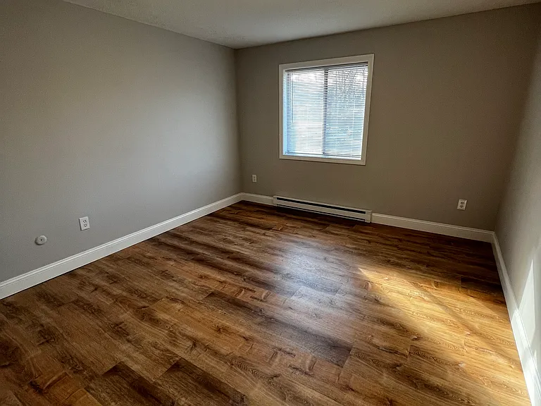 2 Pineland Avenue — Photo 42