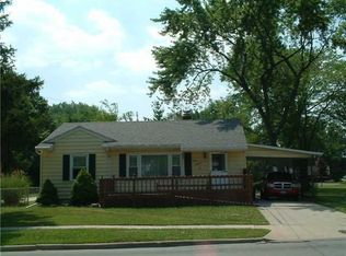 902 7th St, Maumee, OH 43537