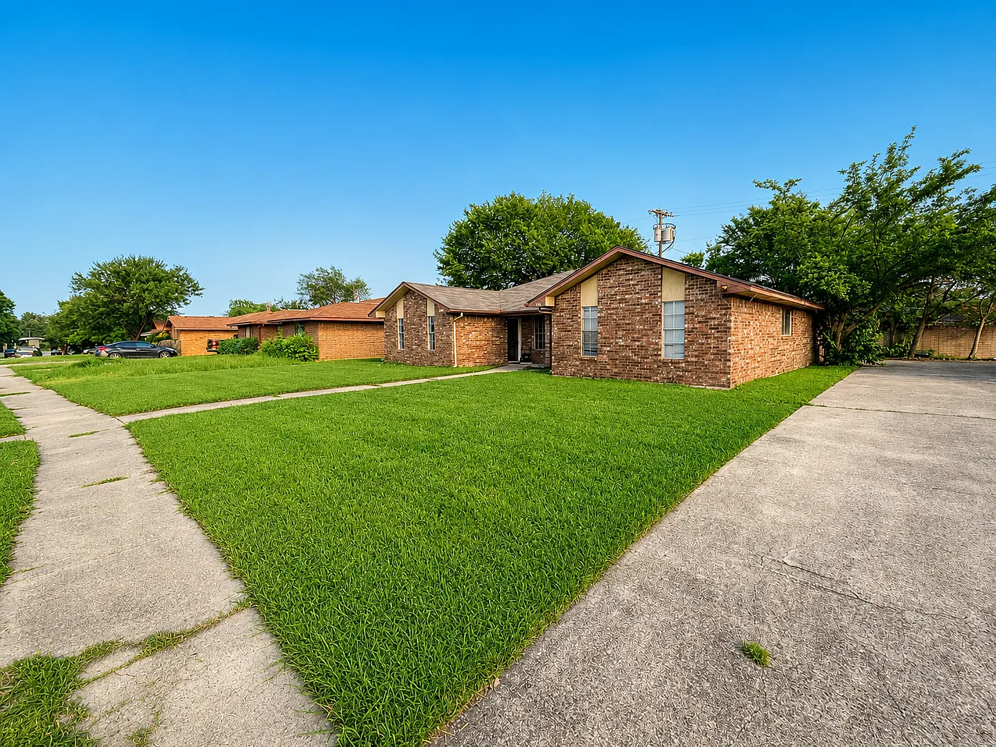 1408 Blackwell Dr — Photo 1