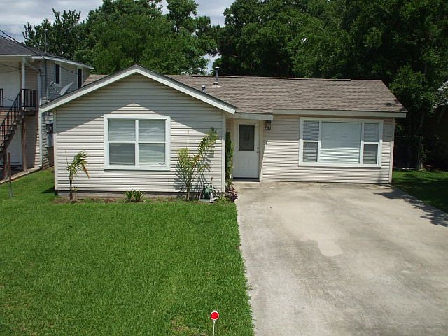 1st image of 2212 Avenue F