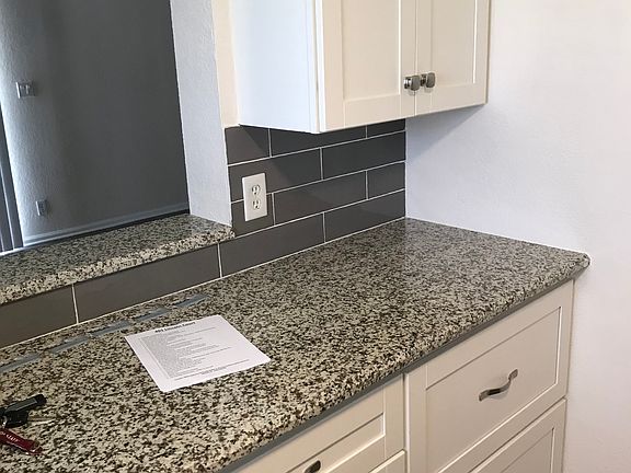 3rd image of 401 Lincoln Ct #401