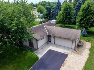 1196 Harrison St S, Shakopee, MN 55379