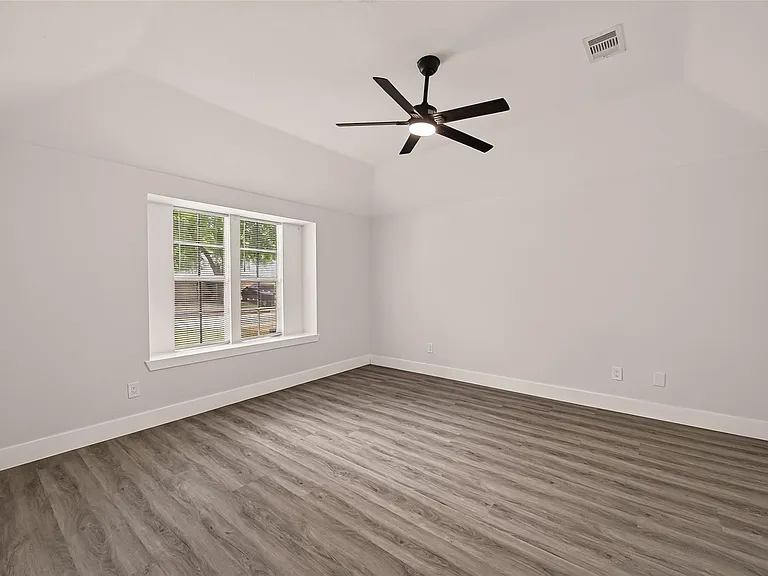 10011 Pine Pass Dr — Photo 11