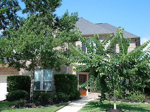 This 5 bedroom gorgeous home has 3.5 baths and a bonus room down can be second study or additional game room down.