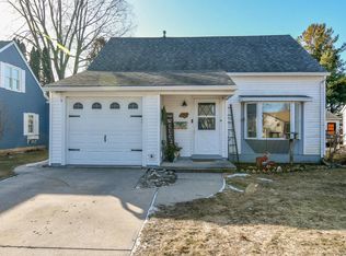 1709 Jackson St, Manitowoc, WI 54220