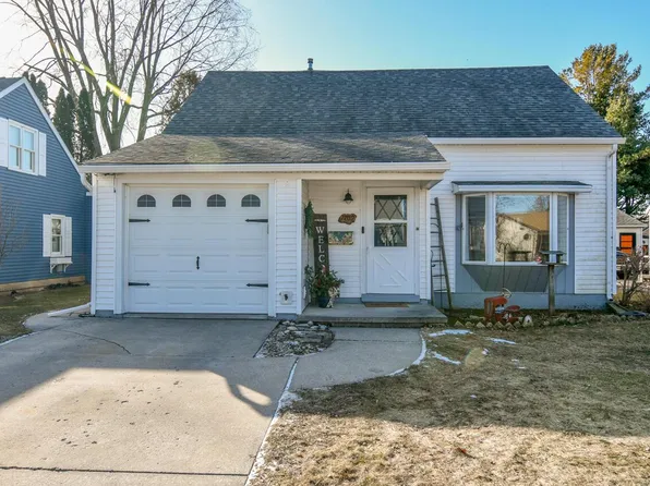 1709 Jackson STREET, Manitowoc, WI 54220