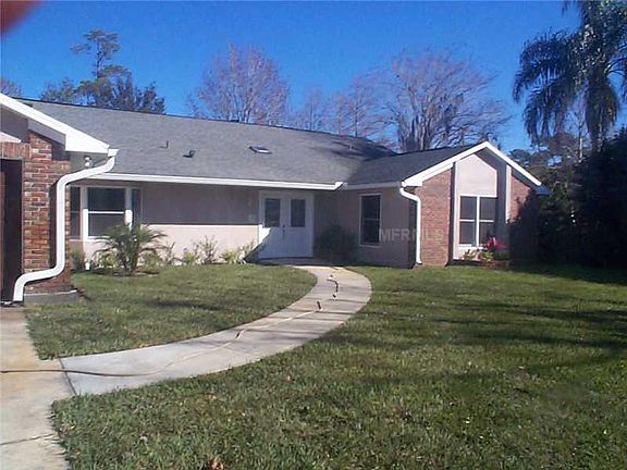 2nd image of 8609 Amber Oak Ct