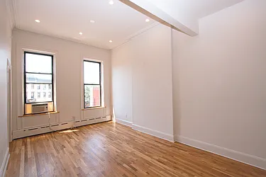 Rented by R New York