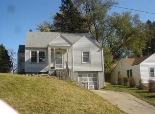 9407 N 30th St, Omaha, NE 68112