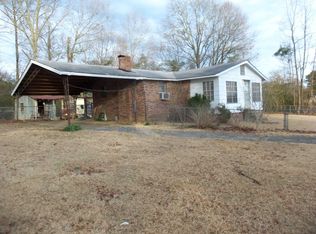 53 Gilmers Chapel Rd, Conehatta, MS 39057