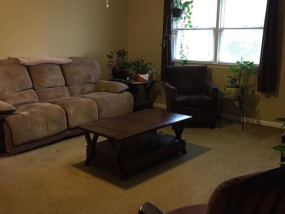 2nd image of 354 S Lincoln Ave