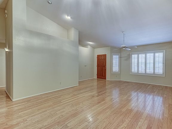 4th image of 9712 W Escuda Dr