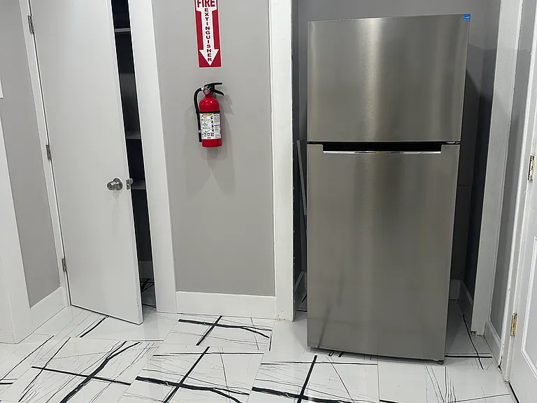 24 Oakland St #2 — Photo 12