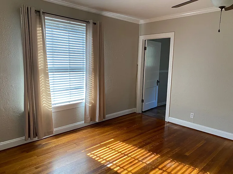 3940 Baltimore Ave — Photo 9