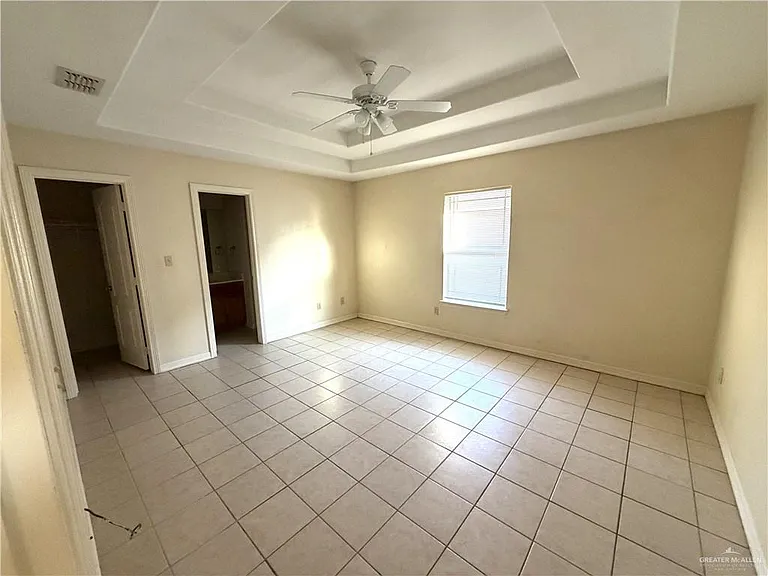 1811 Aruba Dr — Photo 8