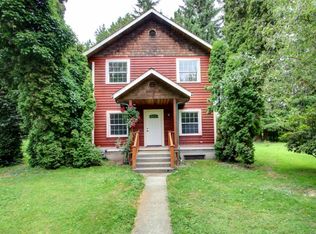 8957 Chuckanut Dr, Bow, WA 98232