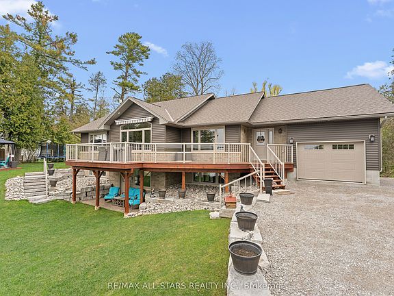 3rd image of 39 Peace Point Rd