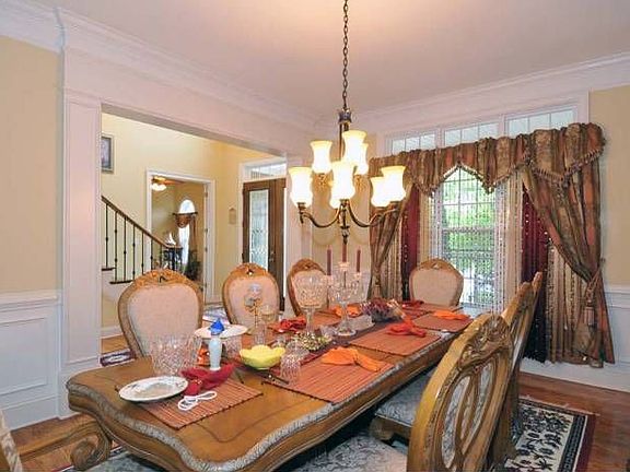 3rd image of 908 Northern Pines Dr