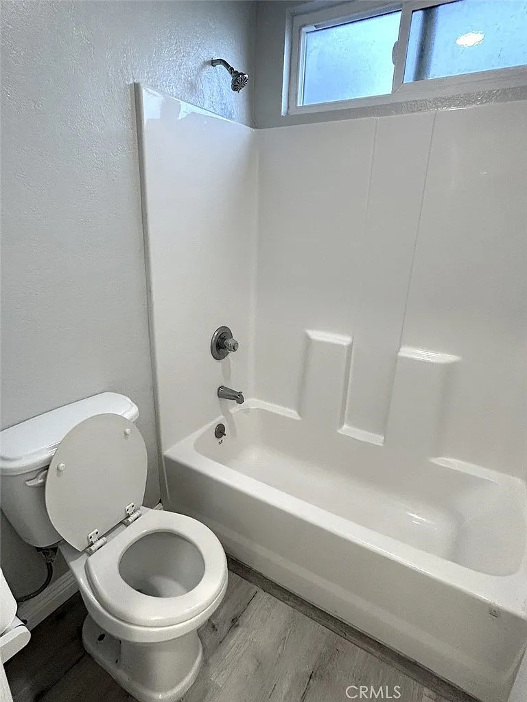1 bed, 850 sqft, $2,000 — Photo 4