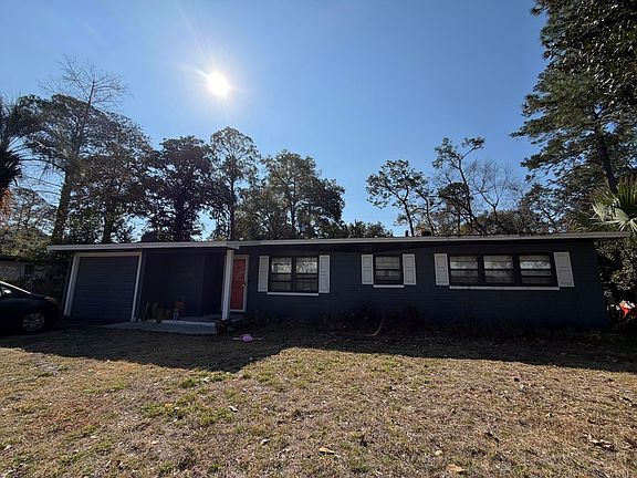 2nd image of 1311 NE 18th Ave