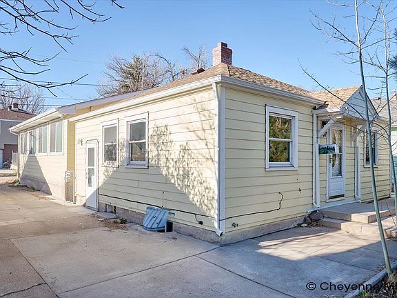 2nd image of 1907 E Pershing Blvd