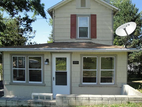 3rd image of 255 Arlington St