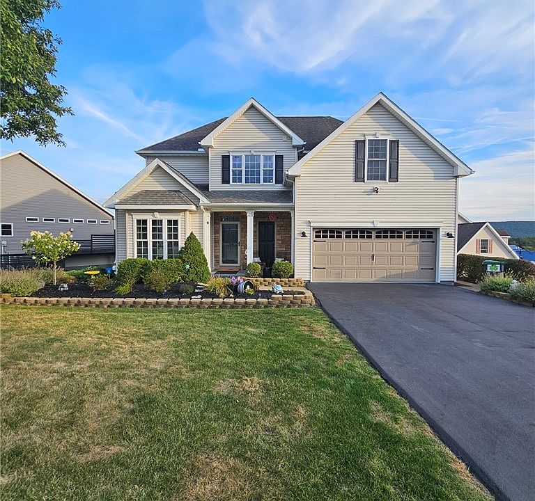 1st image of 125 Saint Andrews Dr
