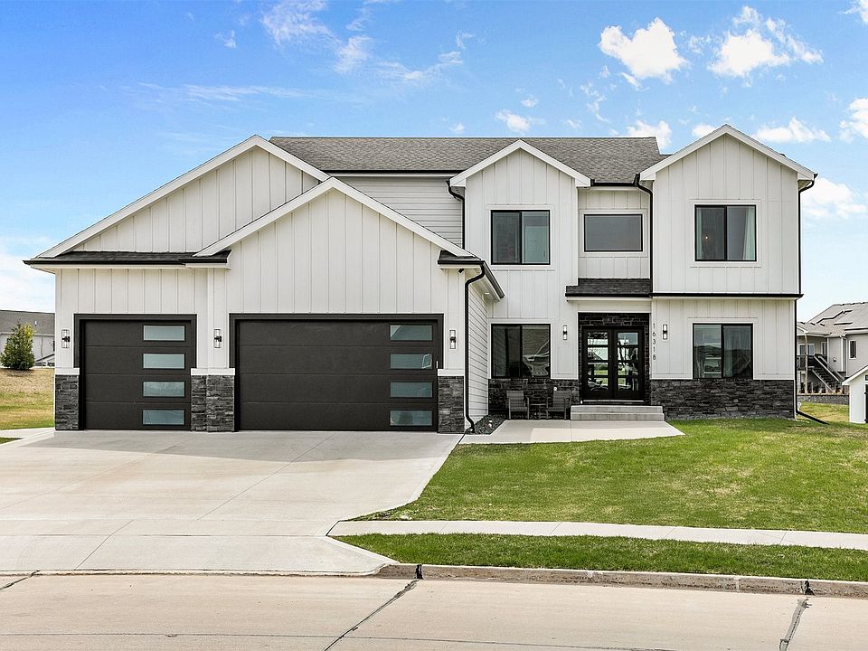 1st image of 16318 Goldenrod Dr