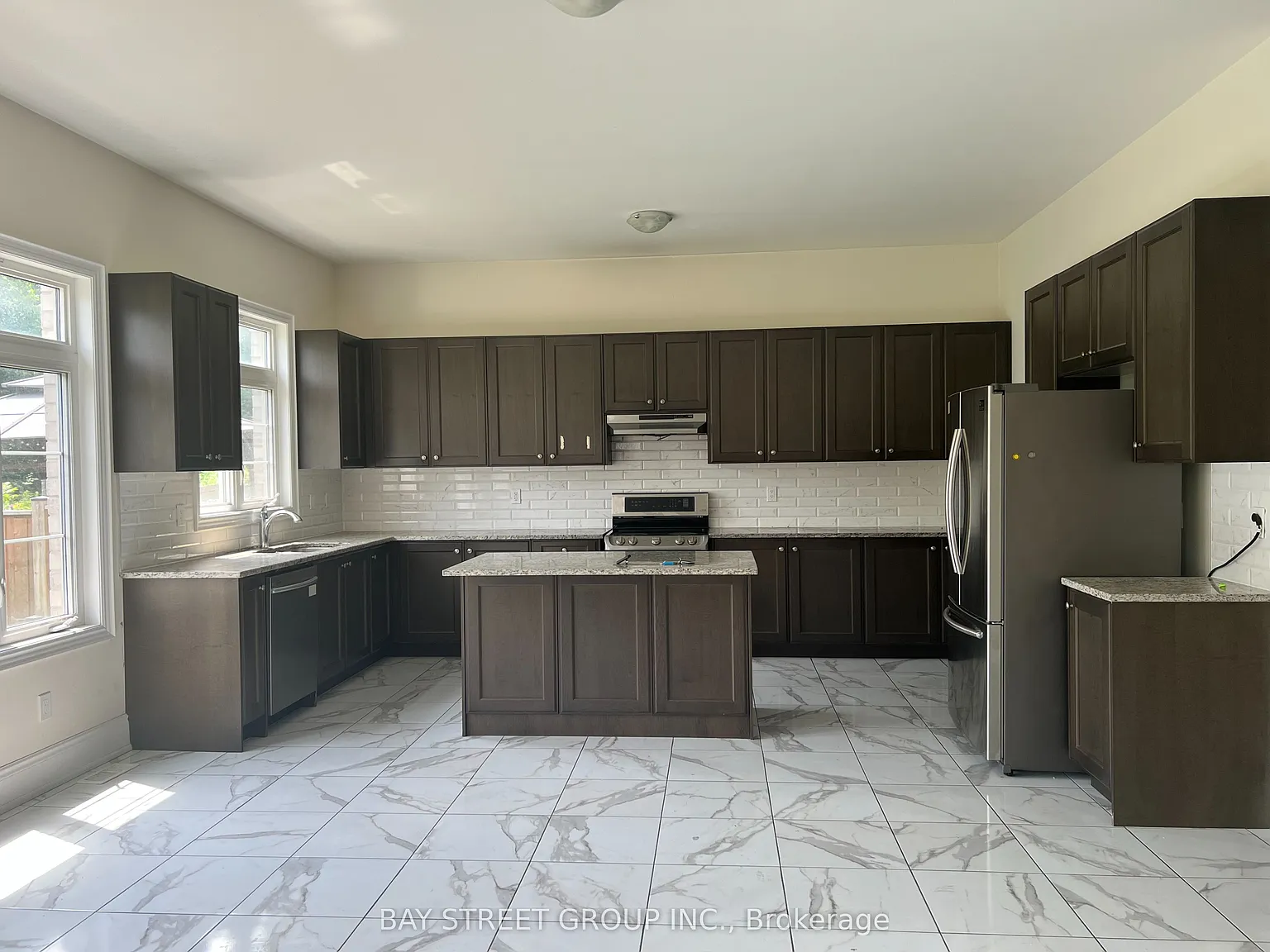 5 bed, $4,999 — Photo 3