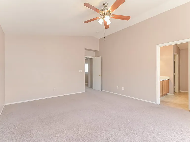 5891 Gentleslope St — Photo 11