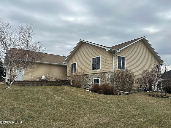 3rd image of 2325 Grant Dr NW