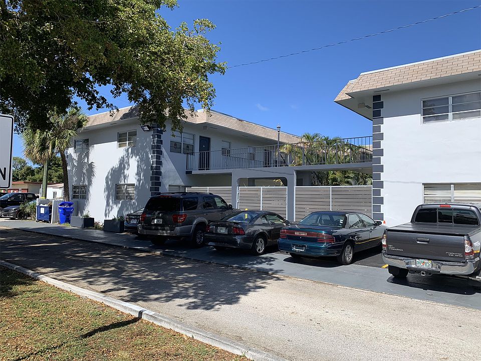 1st image of 1825 Johnson St APT 107